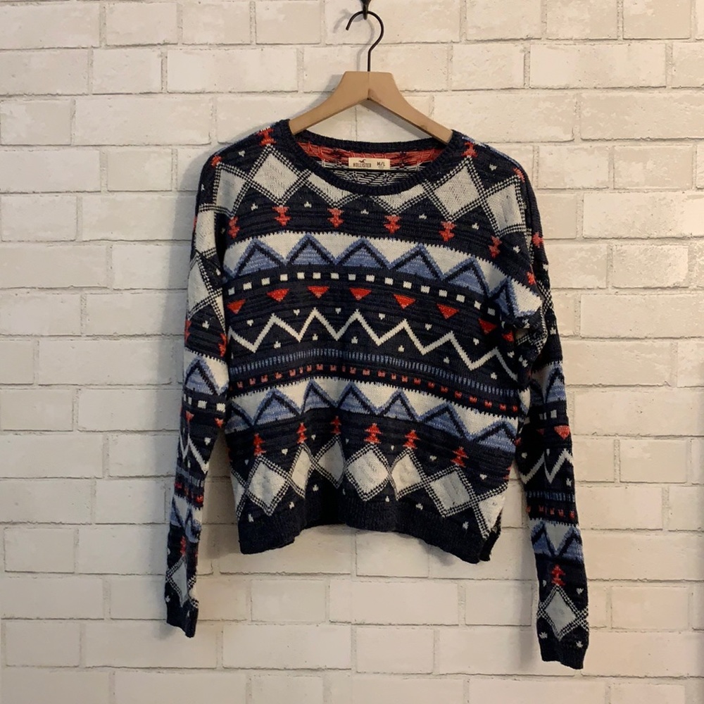 Holister red white and blue patterned knit crewneck sweater women’s size M/L